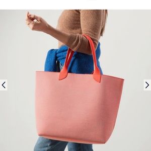 Rothy’s lightweight tote